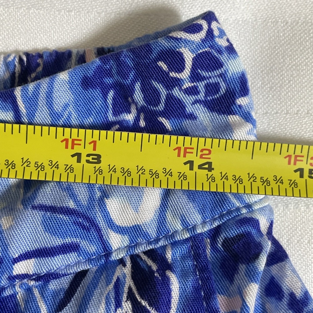 LILLY PULITZER Dahlia Shorts 4" Catch And Keep Blue Floral Scallop Hem, Size L - Picture 7 of 9
